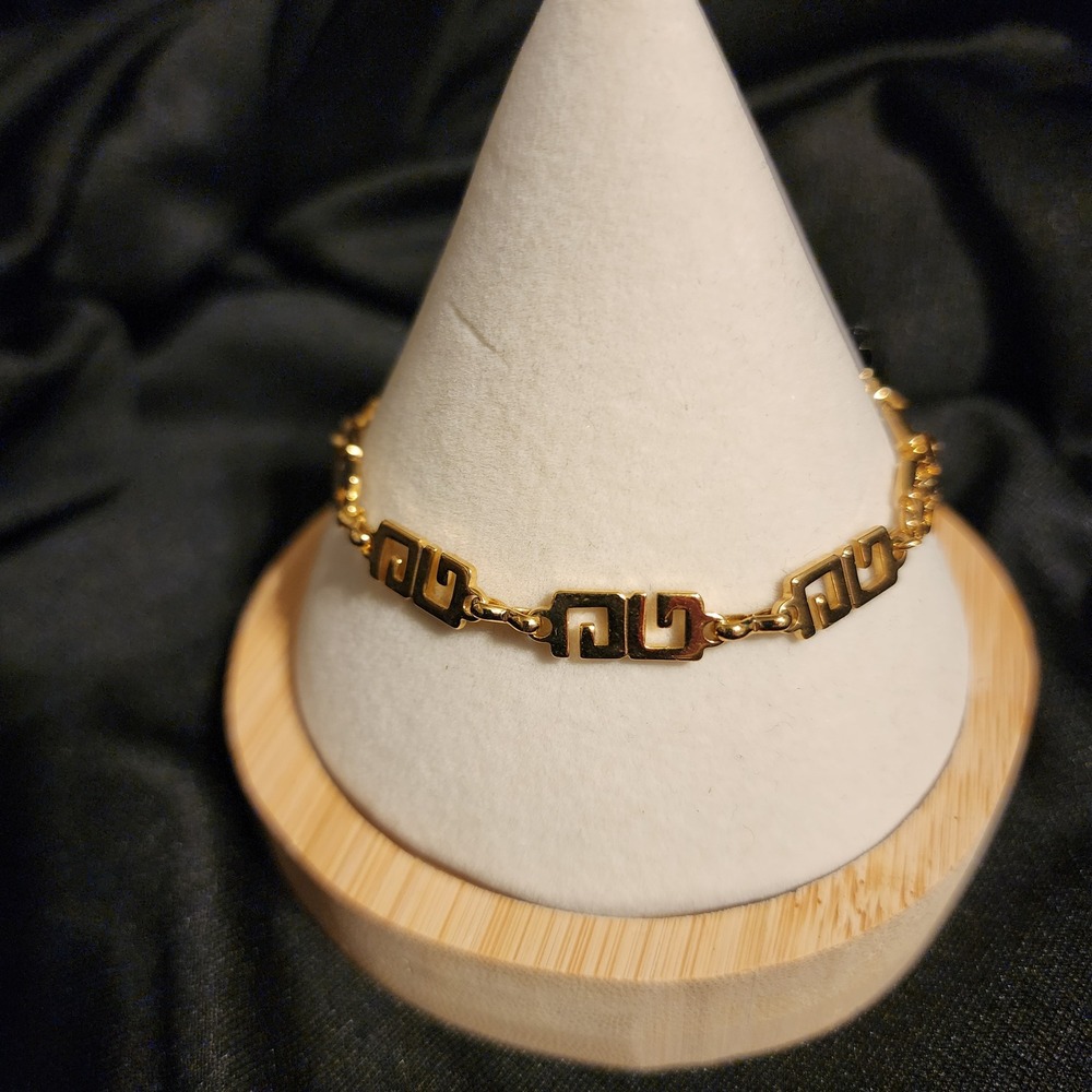 VTG Givenchy Paris New York Gold Tone G Link Chain Bracelet